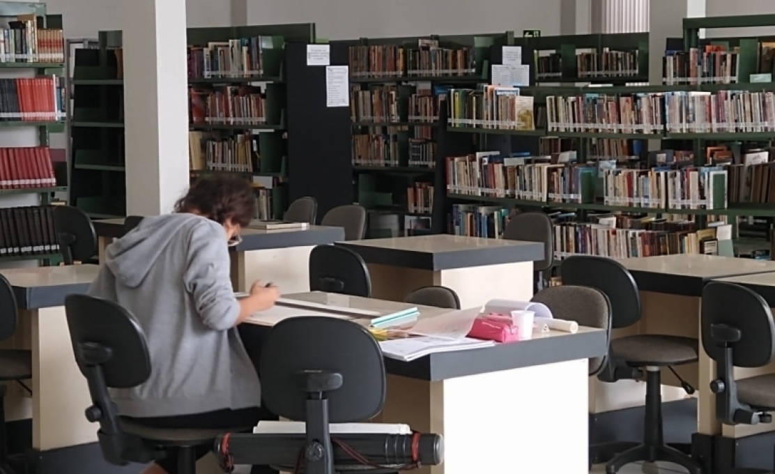 Biblioteca Pública Municipal completa 50 anos de fundação