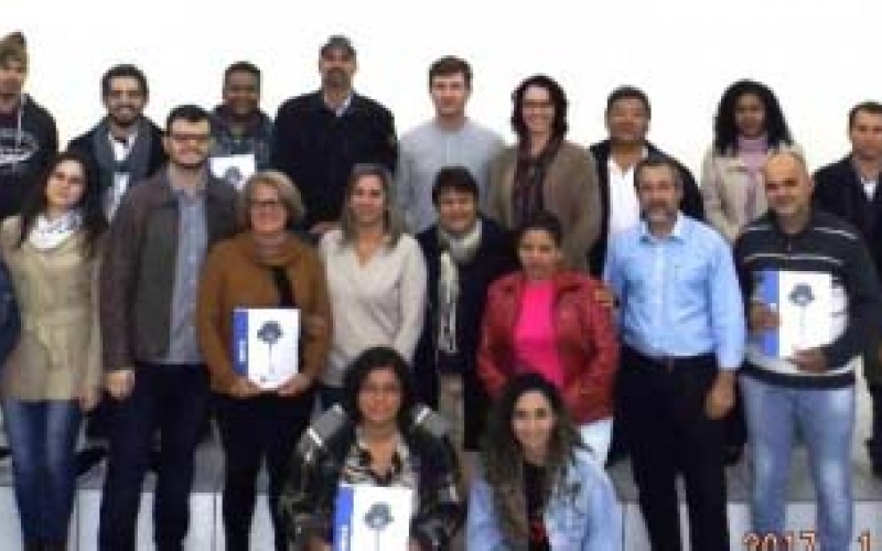 Entrega de certificados para 1ª turma de 2017 do Bom Negócio Paraná