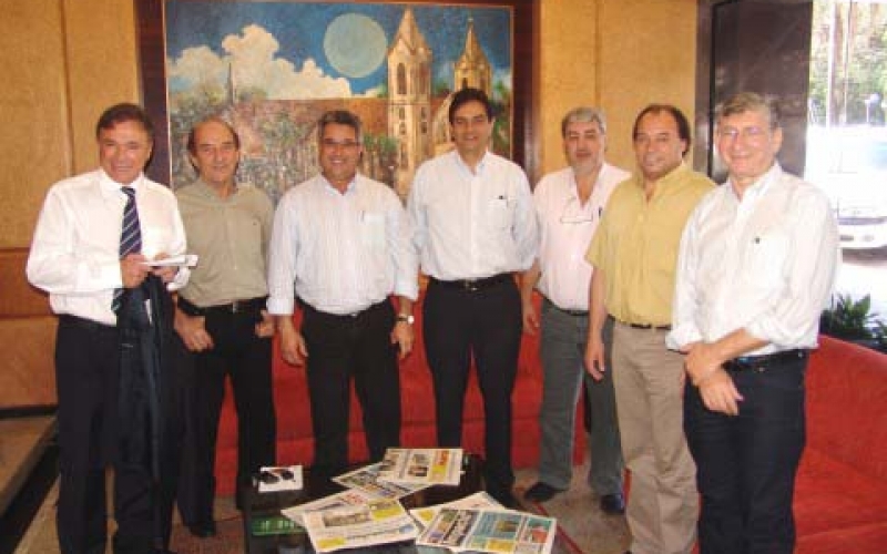 Álvaro Dias se reúne com prefeitos