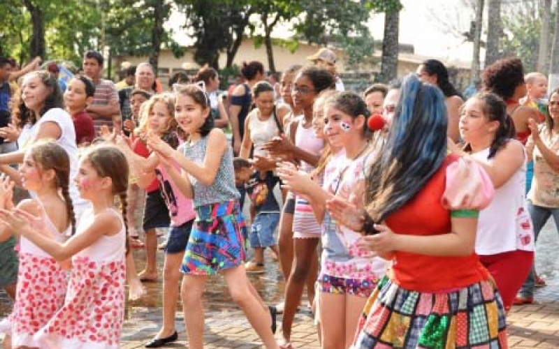 Parlamentar quer Prefeitura fazendo “trabalho” de crianças - Jornal Biz