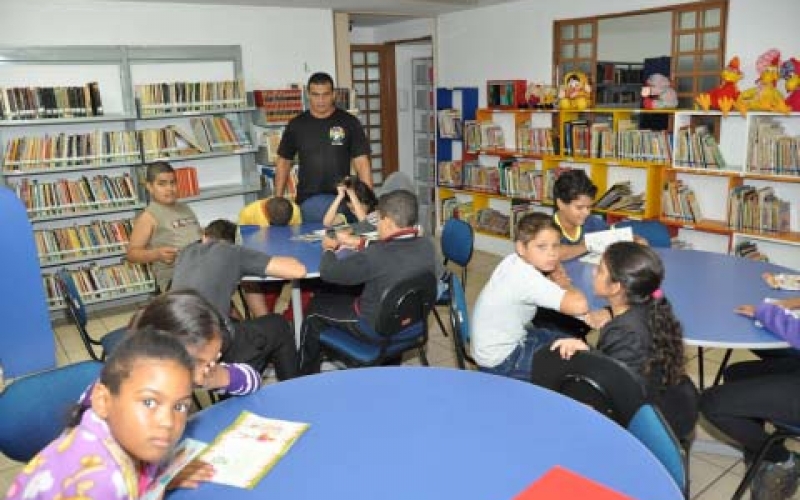 Projeto “Biblioteca Ativa” promove leitura e educação