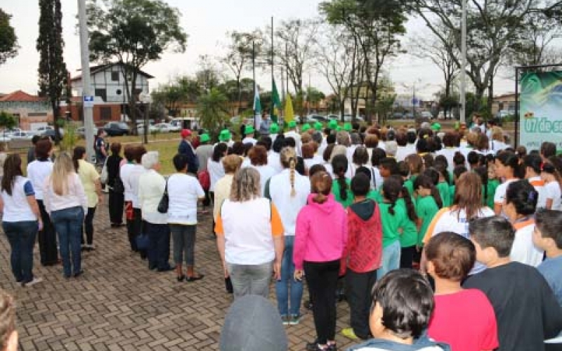 Flash mob marca Dia da Independência em Ibiporã