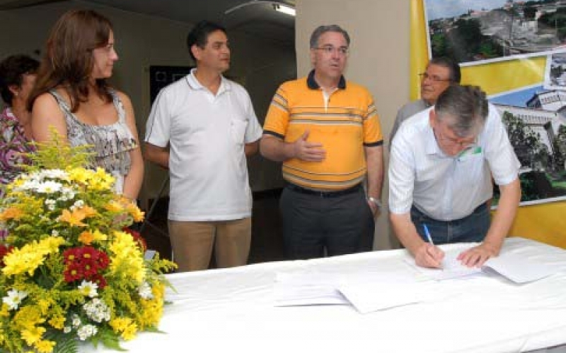 Prefeitura estabelece novo convênio com a UEL