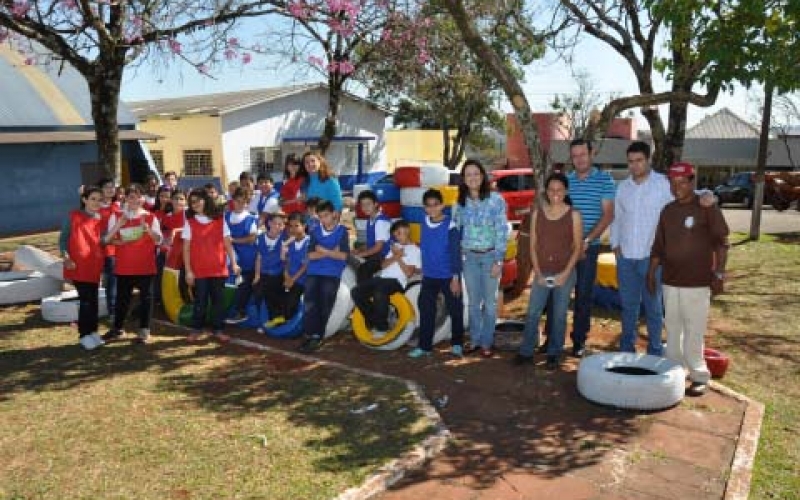 Centro Comunitário do Serraia recebe a visita de Sandra Moya