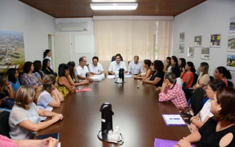 José Maria empossa novas servidoras da educação e saúde