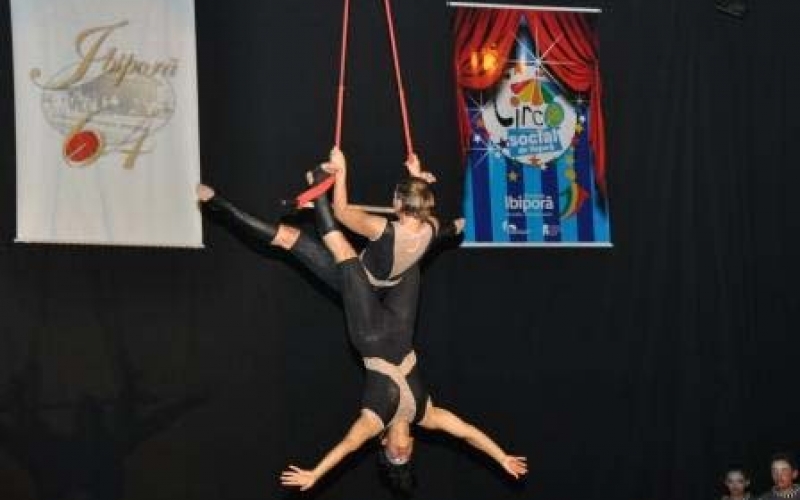 Artistas do Circo Social de Ibiporã ganham prêmio na TV
