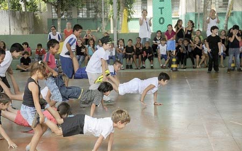 Projeto de Escola Municipal é destaque na Folha de Londrina