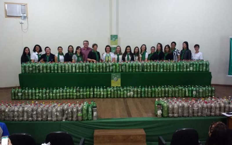 Ibiporã entrega mais de 830 garrafas com lacres à campanha “Eu Ajudo na Lata”