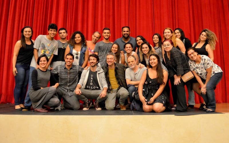 Grupo Célula participa de oficina teatral com ator Isaac Bernat